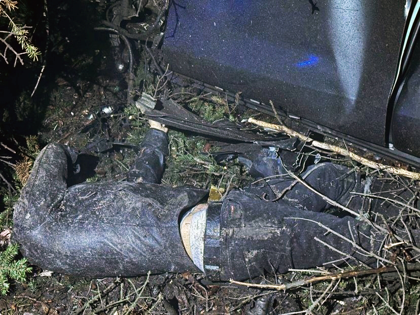 &amp;#171;Последние секунды жизни&amp;#187;: водитель разогнал Audi до 220 км/ч и врезался в столб