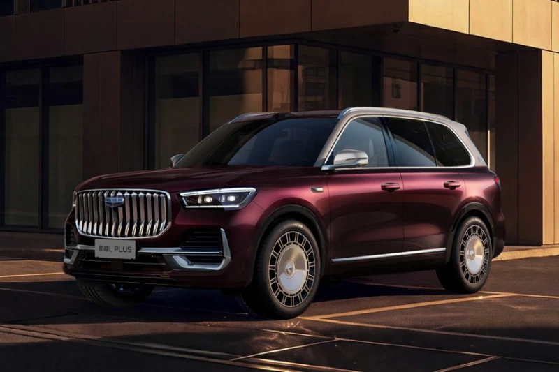 Флагманский кроссовер Geely Monjaro Plus показал свой интерьер