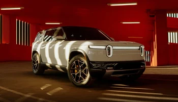 Едва ли вышедший на рынок Rivian R2 готовится обрасти новыми версиями, в их числе R2X