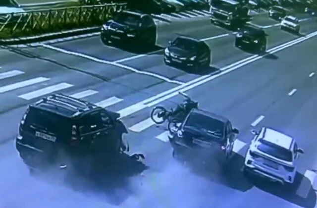  В Северодвинске на перекрестке сбили велосипедиста