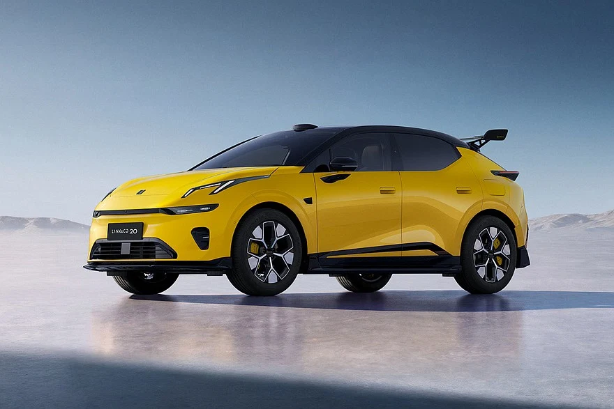 Lynk &amp; Co 20 со спорт-пакетом и антикрылом