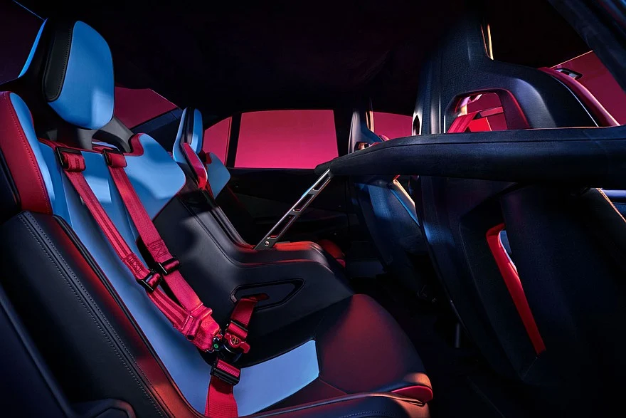 На фото: салон концепта BMW M Neue Klasse