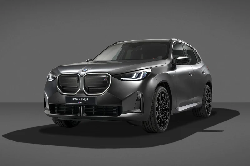 Обновки для BMW X3 M50 xDrive: больше мощности и пакет Black Package