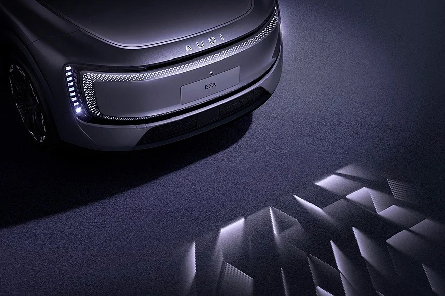 AUDI E7X