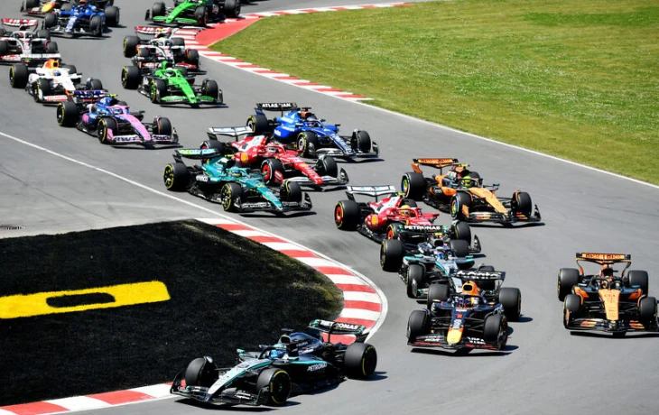 Комментатор Формулы 1: Стюарды высмеяли протест Red Bull Racing