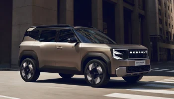 Кроссовер Renault Bridger для небогатых рынков: суровый облик и несколько вариантов начинки