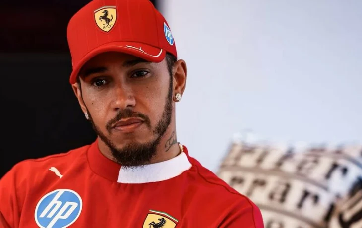 &laquo;Ferrari должна сменить гонщика, я бесполезен&raquo;. Льюис Хэмилтон в полном отчаянии