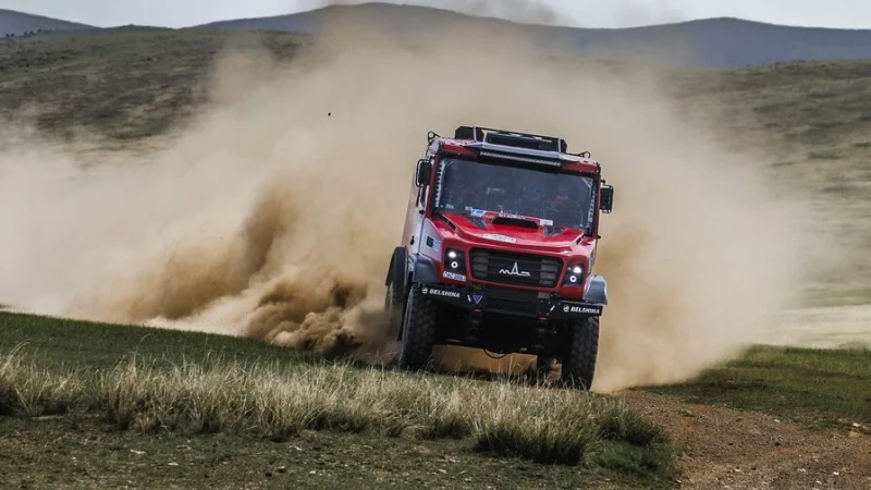 Между МАЗом и КАМАЗом всего полминуты. Итоги 6-го этапа &laquo;Шелкового пути-2025&raquo;