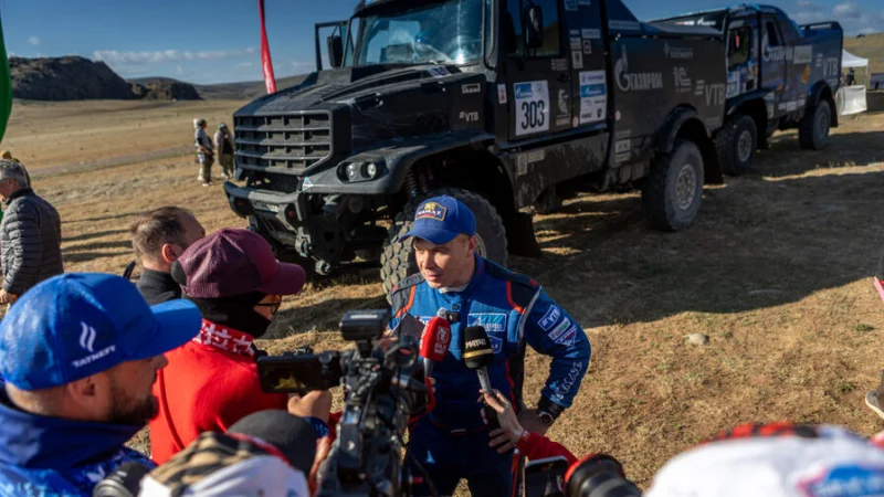 Эдуард Николаев оценил выступление КАМАЗа на &laquo;Шелковом пути-2025&raquo;