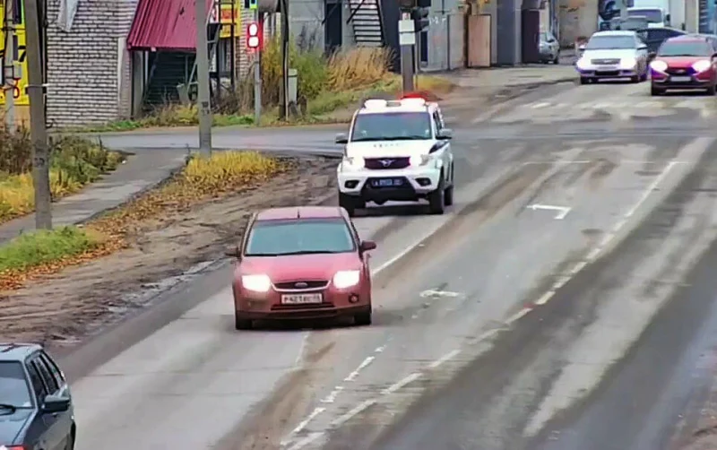  &laquo;Форсаж&raquo; по-шарьински: пьяный угонщик пытался скрыться от полиции, устроил ДТП и разворотил моги