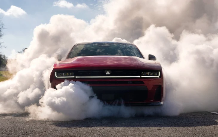 Новый Dodge Charger SRT Hellcat c компрессорным V8 HEMI ожидается в 2028 году