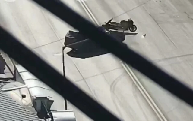  Мотоцикл и автомобиль столкнулись в Екатеринбурге: пострадала 22-летняя байкерша