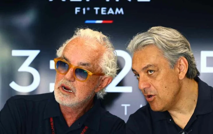 &laquo;Ничего не изменилось&raquo;: Бриаторе &mdash; об уходе де Мео