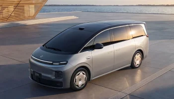 Минивэн Leapmotor D99 выходит на рынок: полный привод уже в базе и лавочка для рыбалки