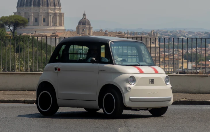 Fiat подготовил спецверсию Topolino Sport и концепт Multiplina