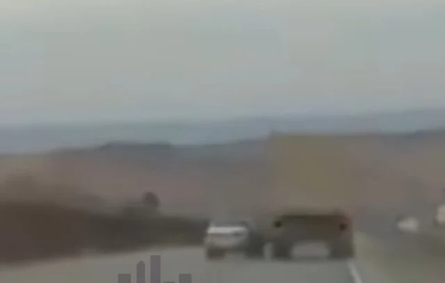  В Красноярском крае водитель легкового автомобиля пошел на обгон и столкнулся с грузовиком