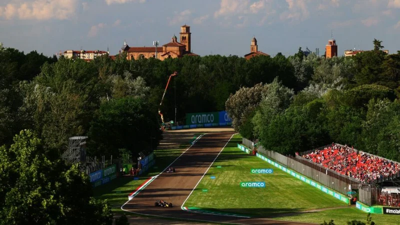 Трансляция первой тренировки Гран При Эмилии-Романьи Формулы 1