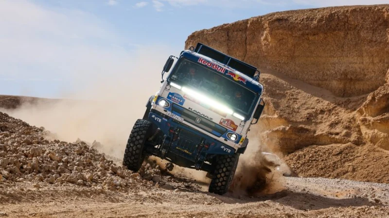 В КАМАЗе заявили о готовности вернуться на &laquo;Дакар&raquo; в 2026 году