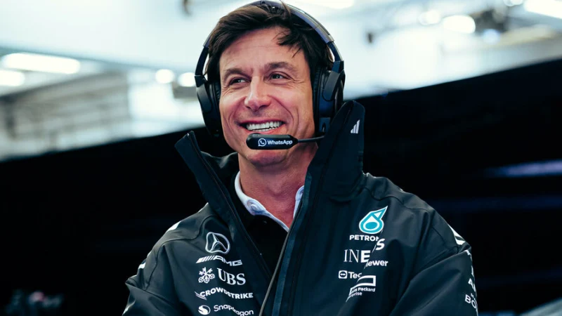Тото Вольф оценил вероятность перехода Ферстаппена в Mercedes в будущем