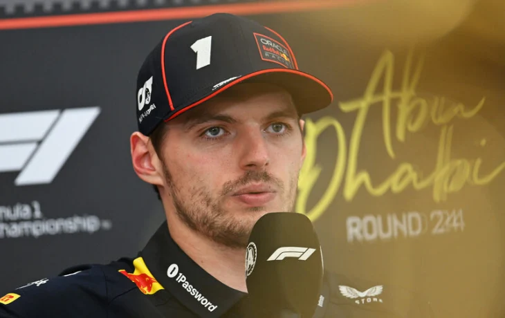 &laquo;Так и будешь глупо улыбаться?&raquo; Макс Ферстаппен нагрубил журналисту