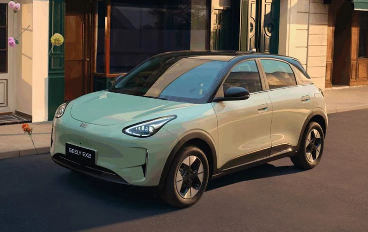 Электрический хэтчбек Geely EX2 едет в Россию
