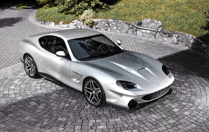 Классический Ferrari 550 переиздан в виде рестомода Veloce12 от Touring Superleggera