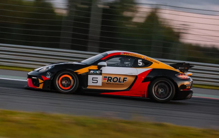 ROLF и Sportcar Racing Team &ndash; победители в классе GT и серебряные призеры Чемпионата Москвы