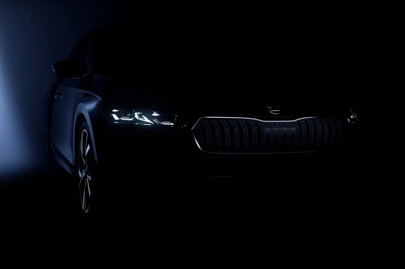 Рестайлинговая Skoda Octavia показалась в новом видео