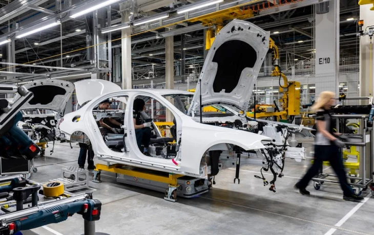 Новый владелец активов Mercedes-Benz в РФ будет выпускать автомобили под собственной маркой