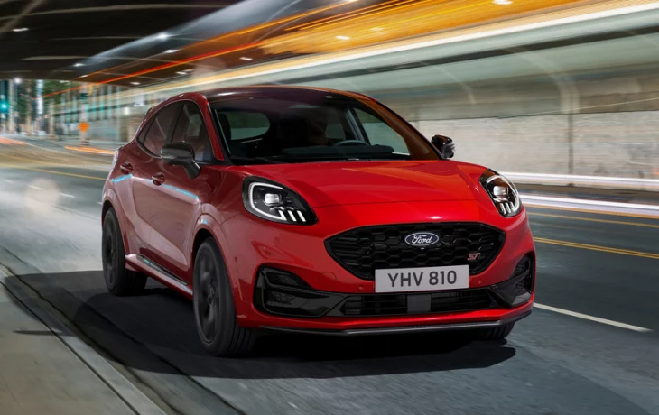 Обновлённый кроссовер Ford Puma: плюс большие экраны, минус самая мощная версия