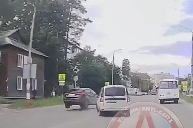  ДТП на Ленина в Димитровграде. Кто виноват?