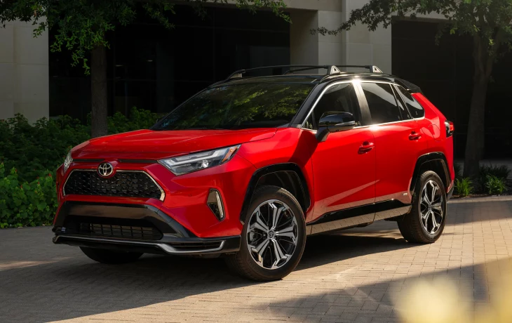 Toyota лишила подключаемые гибриды Prius и RAV4 &laquo;фамилии&raquo; Prime