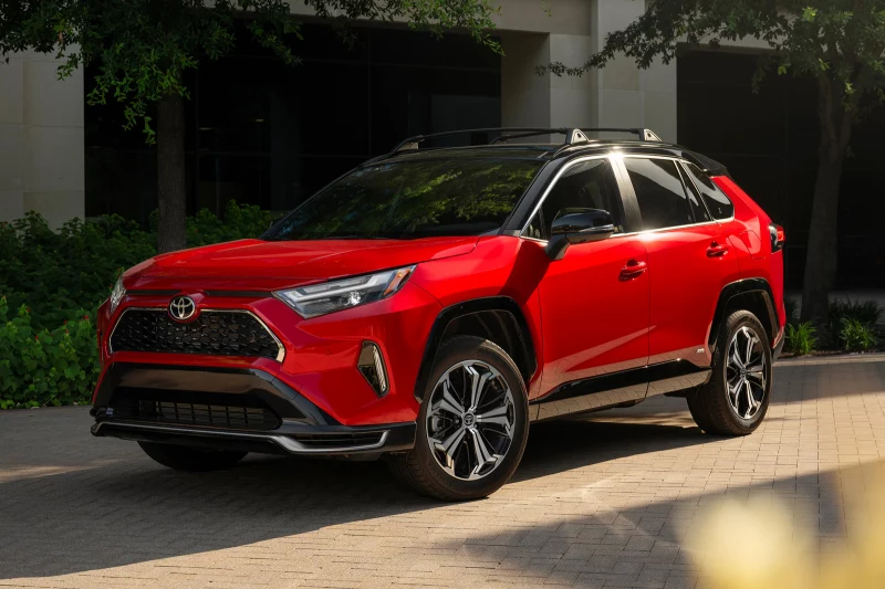Toyota лишила подключаемые гибриды Prius и RAV4 &laquo;фамилии&raquo; Prime