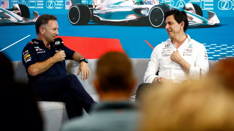&laquo;Лучше бы он решал проблемы Mercedes&raquo;. Хорнер жёстко ответил Вольфу