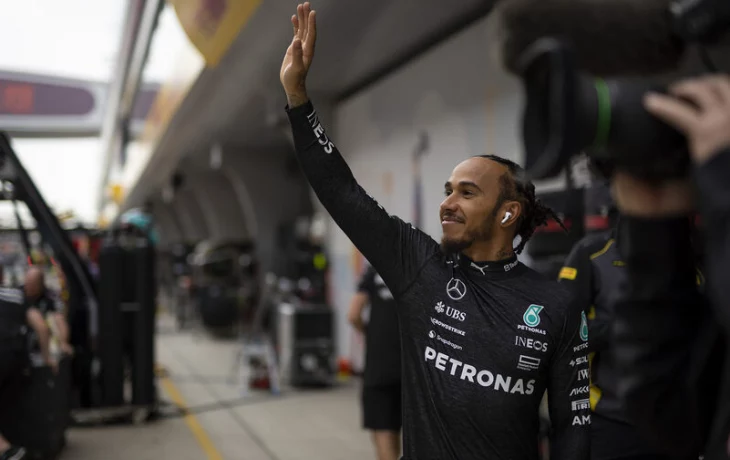 &laquo;Пилотирует газонокосилку&raquo;. Лео Туррини призвал уважать Хэмилтона