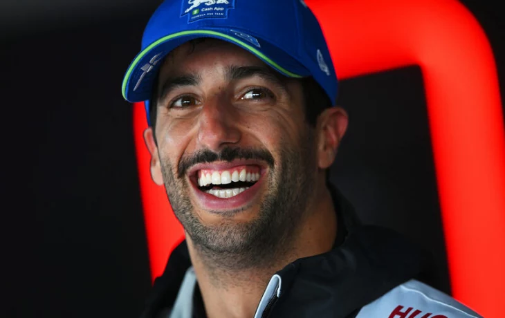 &laquo;Ему нужен был пинок&raquo;. Вильнёв уверен, что его критика помогла Риккардо