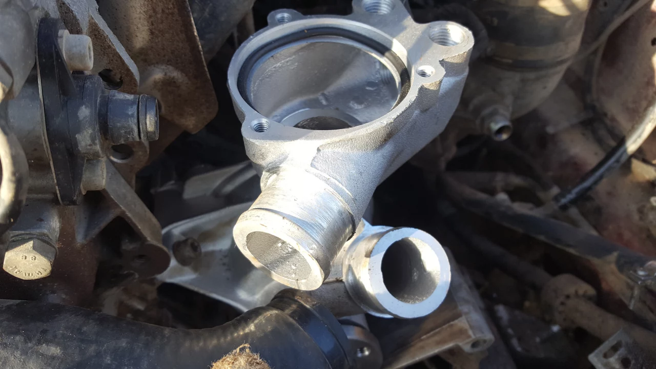 Удаление помпы продувки катализатора м104 и подбор ремня 2375