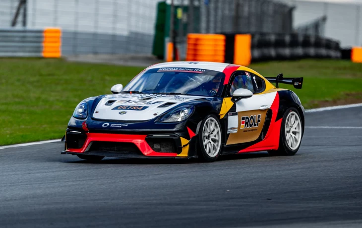 Бренд Rolf стал титульным партнером гоночной команды Sportcar Racing Team