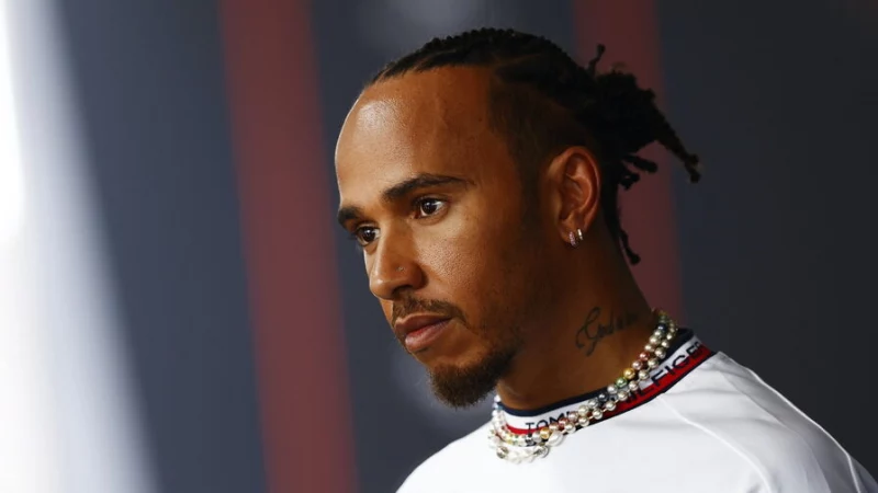 &laquo;Он верит в Ferrari&raquo;. Джон Элканн впервые высказался о переходе Льюиса Хэмилтона