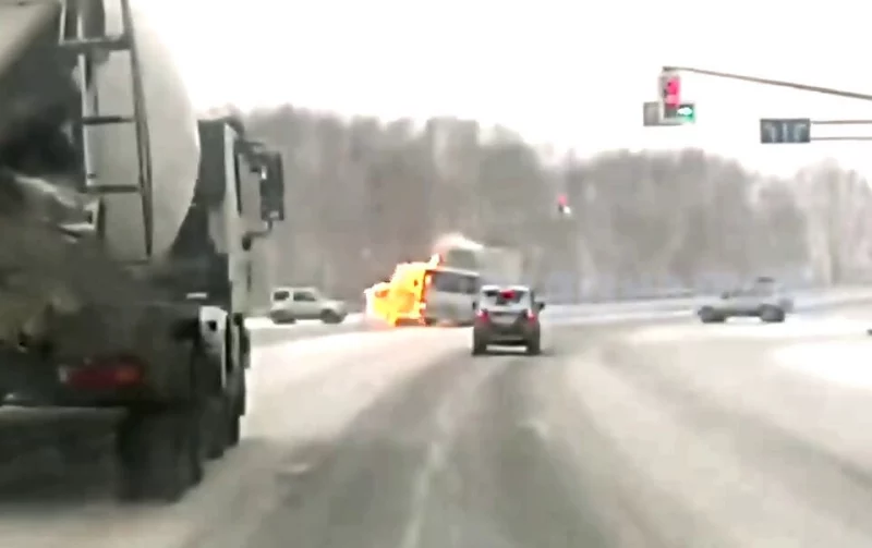  Огненное ДТП произошло на перекрестке в Петропавловске-Камчатском