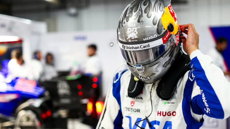 Стюарды не стали наказывать Риккардо за аварию с Албоном