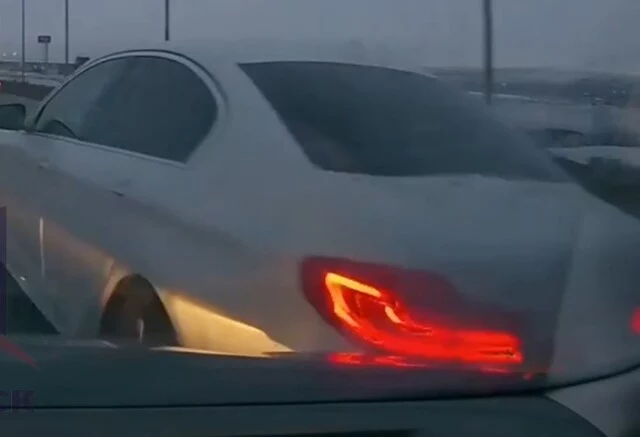  В Красноярске BMW совершил столкновение с автомобилем и скрылся