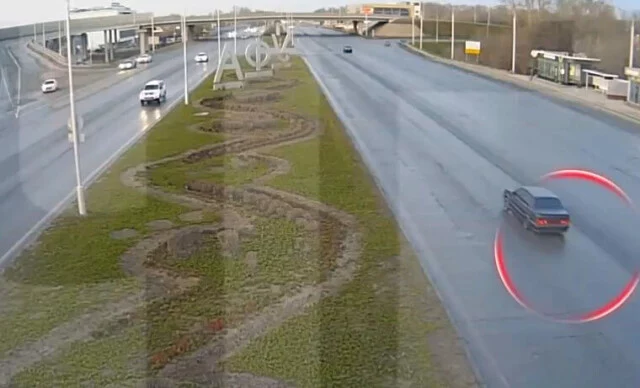  Камера запечатлела момент смертельного ДТП в Уфе, в котором погибли пятеро молодых людей