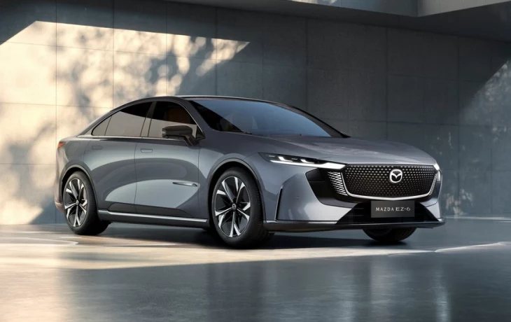 Премьеры Mazda: лифтбек EZ-6 в партнерстве с Changan на смену &laquo;шестёрке&raquo; и кроссовер Arata