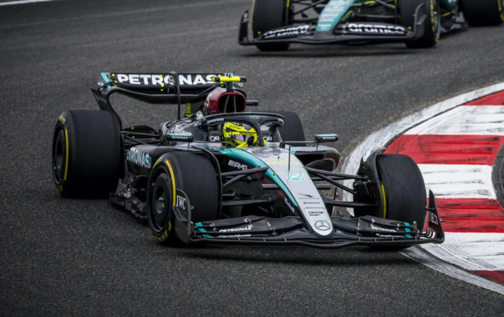 Льюис Хэмилтон: У меня ещё никогда не было такой сильной недостаточной поворачиваемости