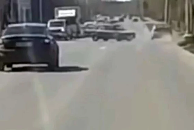  &laquo;Водитель &laquo;Мазды&raquo; вел себя неадекватно&raquo;: пять автомобилей столкнулись на&nbsp;Щорса в Кирове