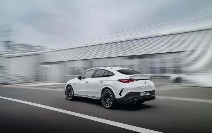 Совершенно новое купе Mercedes-AMG GLC 1