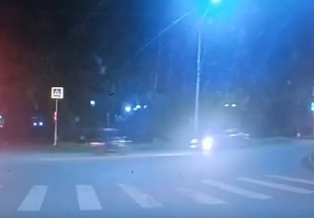  В Нижнеудинске водитель не уступил дорогу мотоциклисту и скрылся с места ДТП