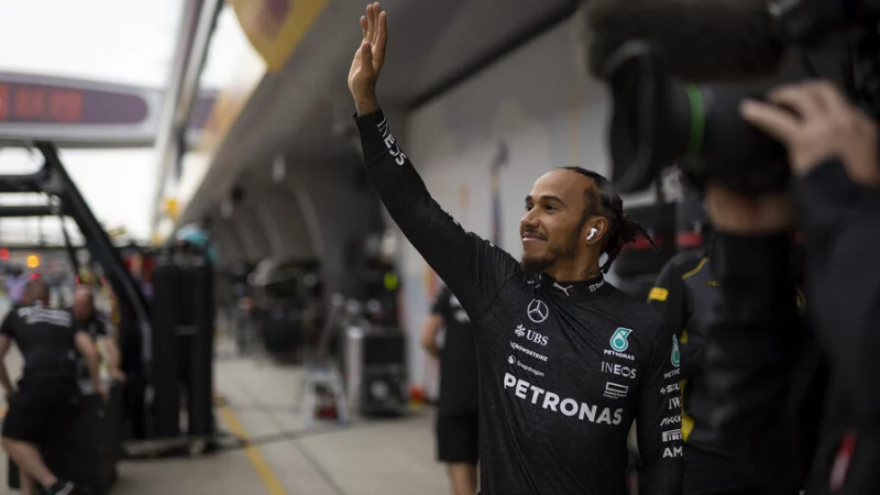 &laquo;Пилотирует газонокосилку&raquo;. Лео Туррини призвал уважать Хэмилтона