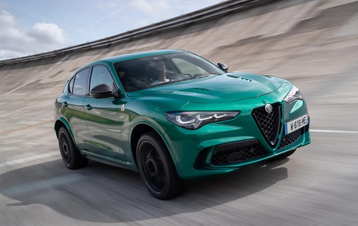 Alfa Romeo определилась со сроками запуска полностью &laquo;зелёных&raquo; Stelvio и Giulia